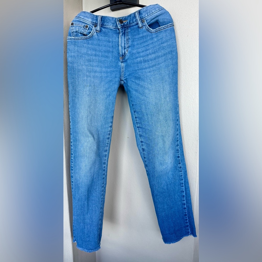 Banana Republic Girlfriend Mid-Rise Straight Leg Denim Blue Jean Frayed Hem 27/4